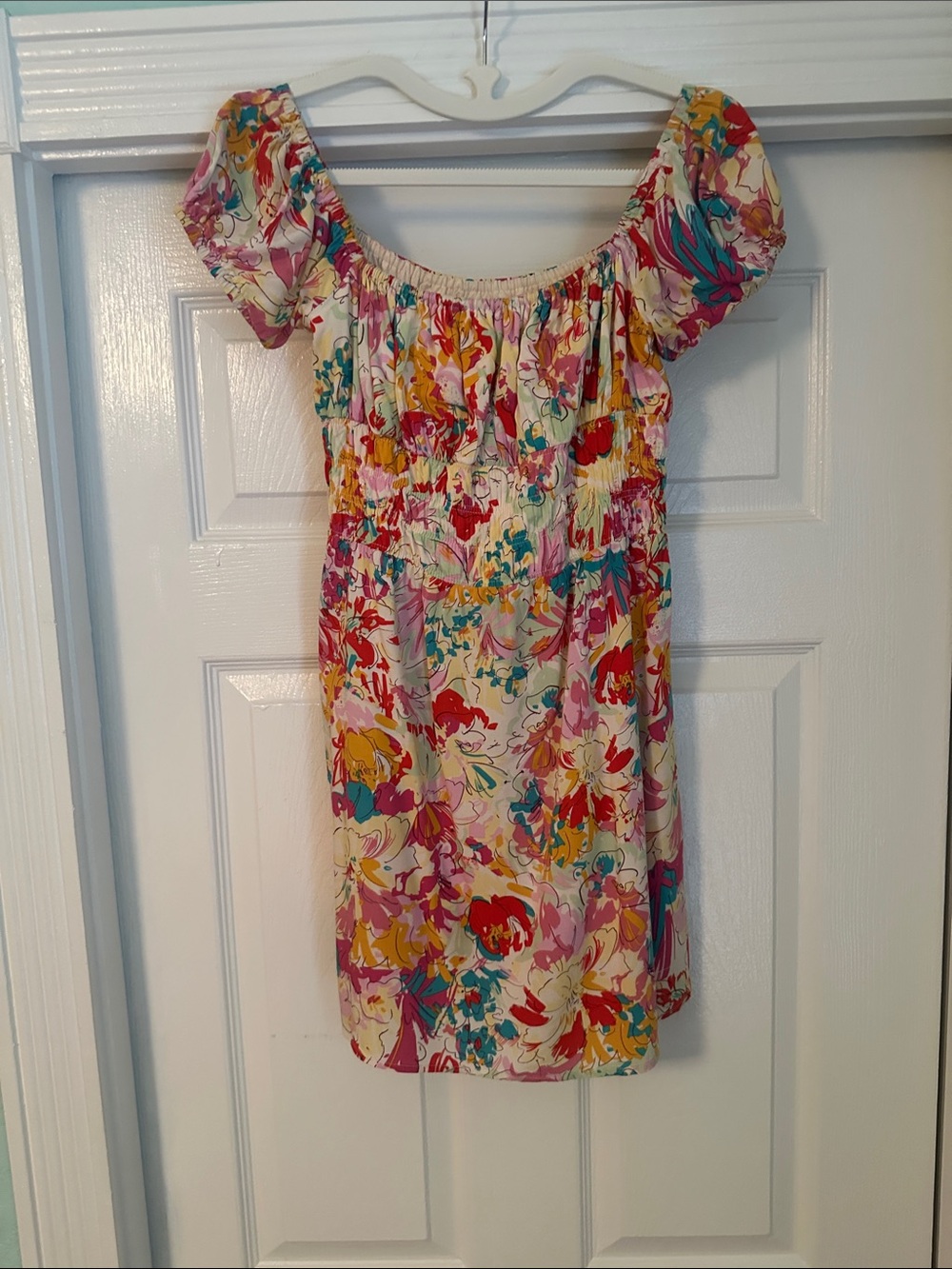 Off-Shoulder Floral Casual Dress in Cream and Multi